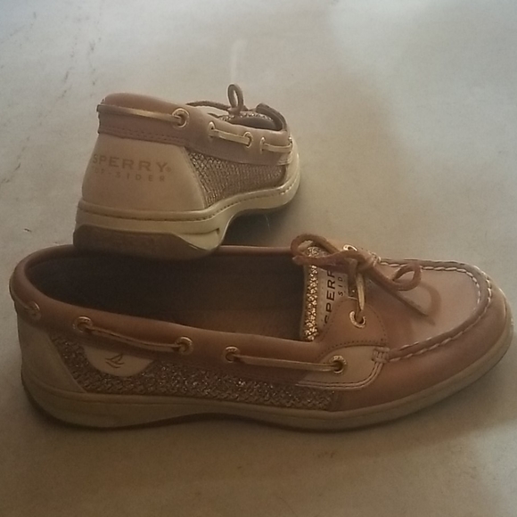 Sperry - Picture 3 of 4